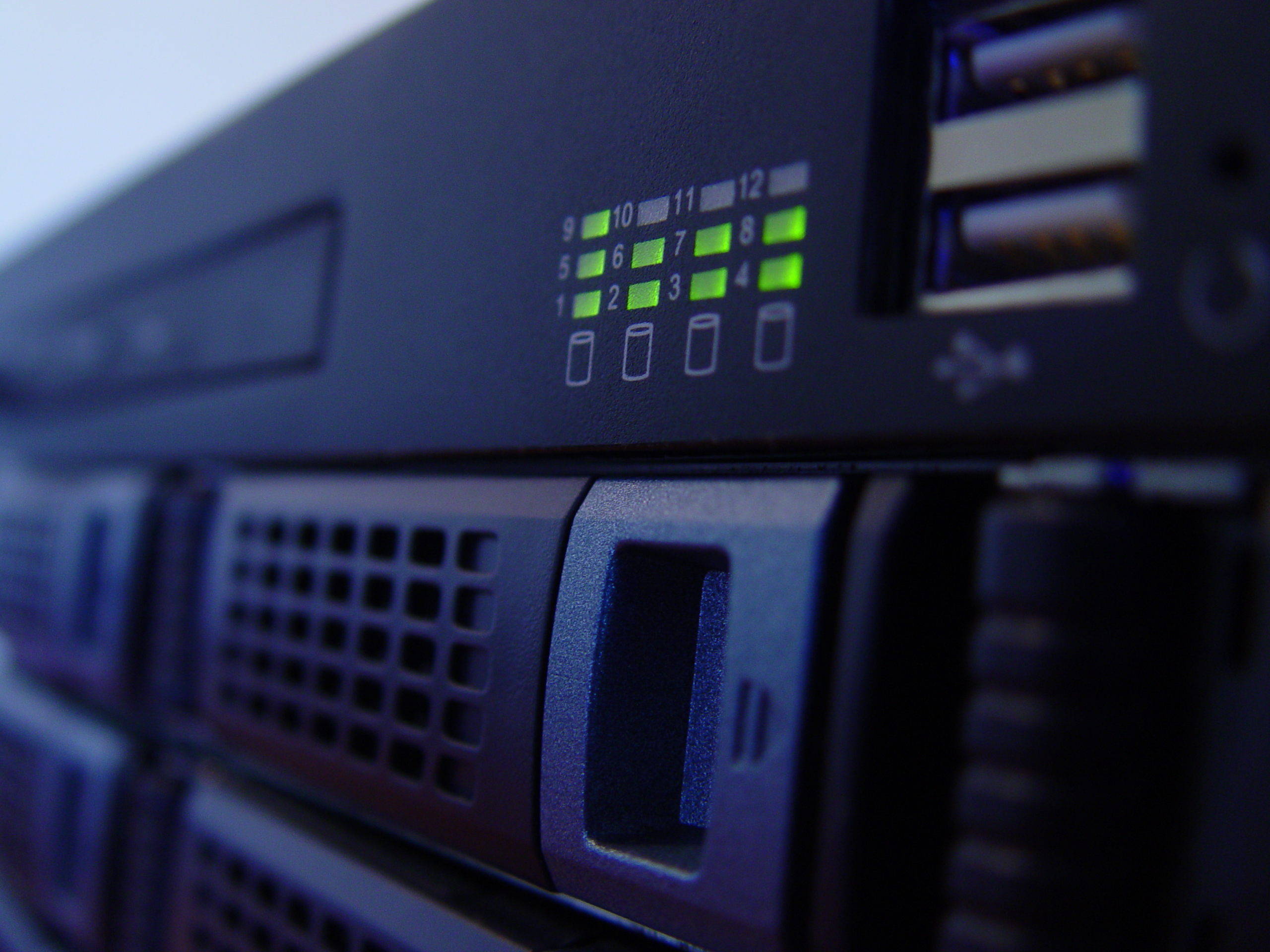 Inchiriere Server